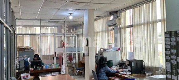 262m² Shop in Grogol Petamburan, Indonesia No. 1828 4