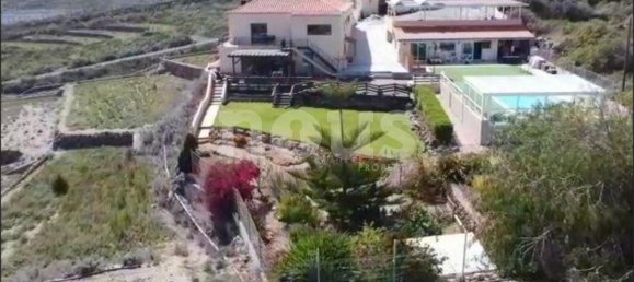 6 bedrooms Villa in Tenerife, Spain No. 16148 5