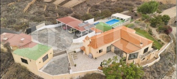 6 bedrooms Villa in Tenerife, Spain No. 16148 2