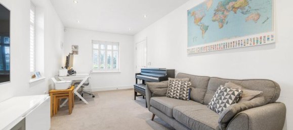 5 bedrooms House in Beckenham, United Kingdom No. 1080 10
