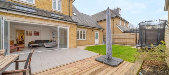 5 bedrooms House in Beckenham, United Kingdom No. 1080 14