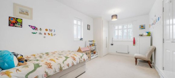 5 bedrooms House in Beckenham, United Kingdom No. 1080 16