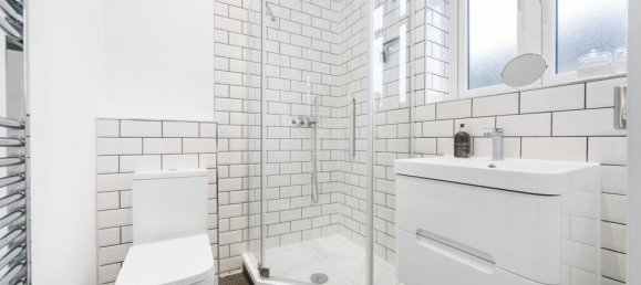 5 bedrooms House in Beckenham, United Kingdom No. 1080 8