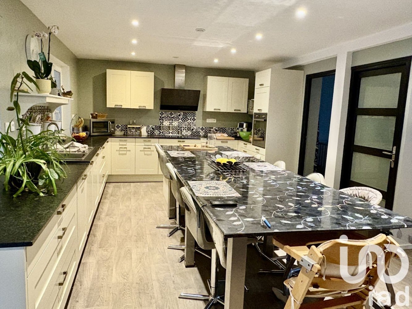 5غرفة منزل في Ailly-sur-Somme, France رقم 235385