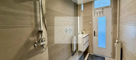 2 chambres Appartement à Montélimar, France No. 198544 6