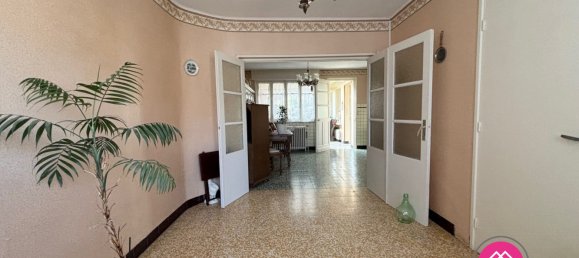 5 bedrooms House in Marly, France No. 242554 2