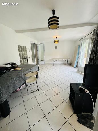 4 Schlafzimmer Haus in Pierrefitte-sur-Seine, France, Nr. 359275