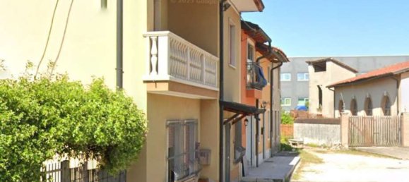 3 rooms Apartment in Gambellara, Italy No. 300850 5
