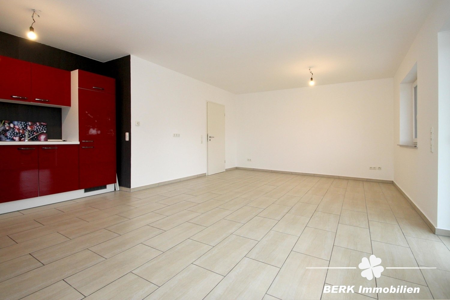 Apartamento de 3 habitaciónes en Aschaffenburg, Germany No. 137323