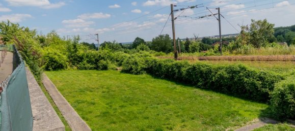  Land in Mezy-sur-Seine, France No. 71759 3