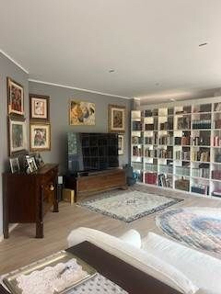 12 rooms Apartment in Civitanova Marche, Italy No. 303423