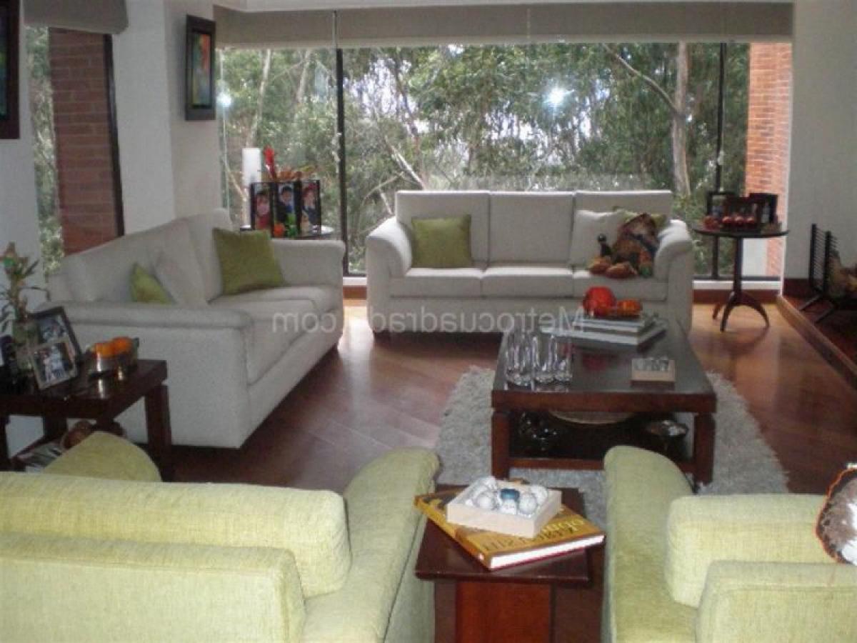 3 bedrooms House in Bogota, Colombia No. 14663