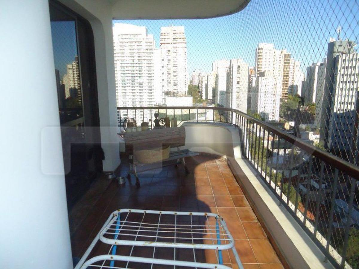 4 bedrooms Apartment in Sao Paulo, Brazil No. 439992
