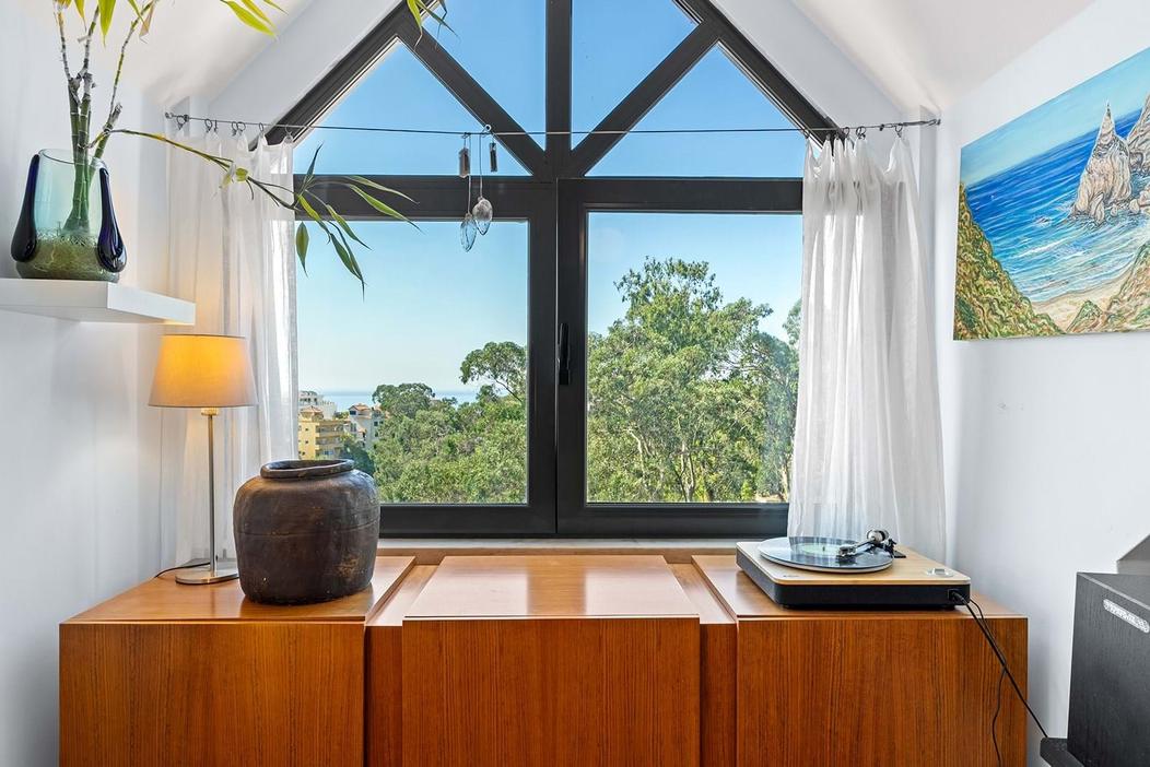 3 bedrooms Apartment in Cascais, Portugal No. 259108