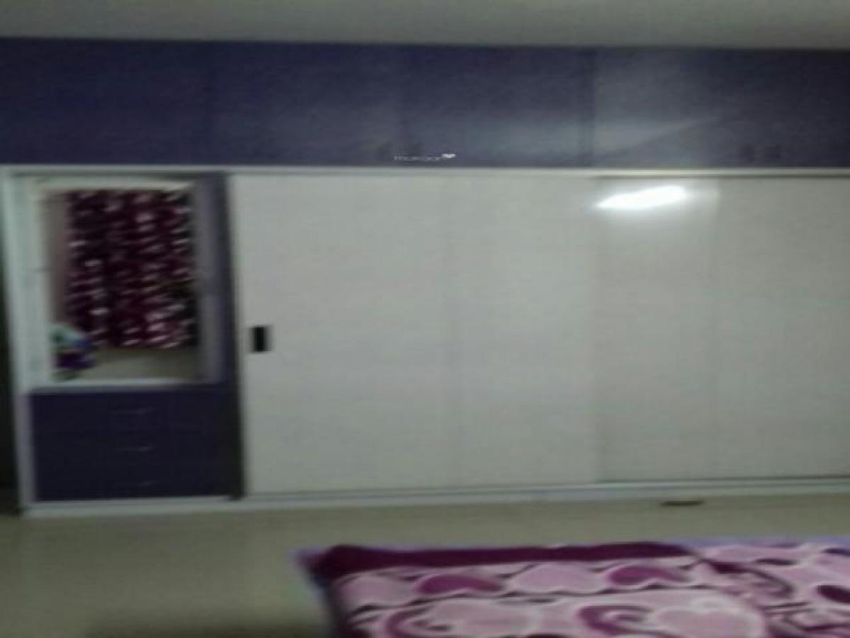 Studio in Amdavad, India No. 16815