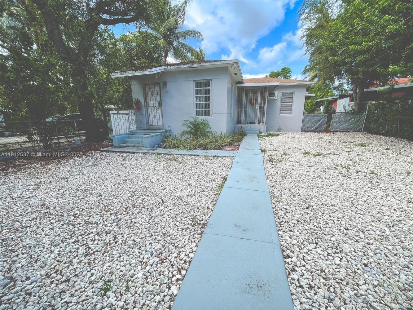 1 Schlafzimmer Villa in Miami, USA, Nr. 615952