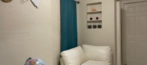 1 Schlafzimmer Villa in Miami, USA, Nr. 615952 3