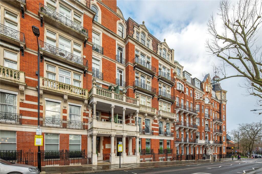 3 bedrooms Apartment in London, United Kingdom No. 5468