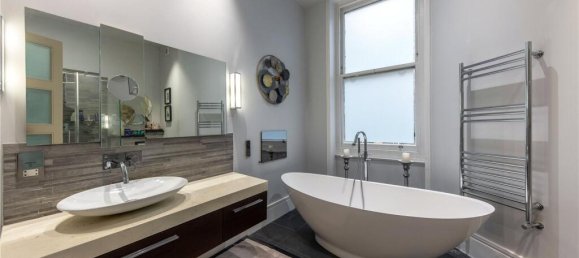 3 bedrooms Apartment in London, United Kingdom No. 5468 22