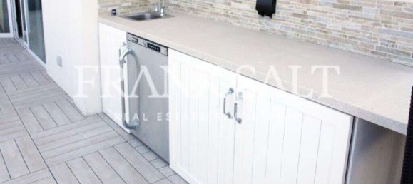 3 bedrooms Penthouse in Saint Julian's, Malta No. 6304 4