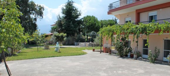 Коммерческая недвижимость с 4 спальнями в Литохорон, Греция № 6588 2