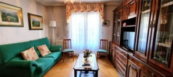Apartamento de 3 dormitorios en Comunidad Autónoma Vasca, Spain No. 151850 3