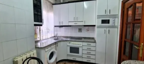 Apartamento de 3 dormitorios en Comunidad Autónoma Vasca, Spain No. 151850 9