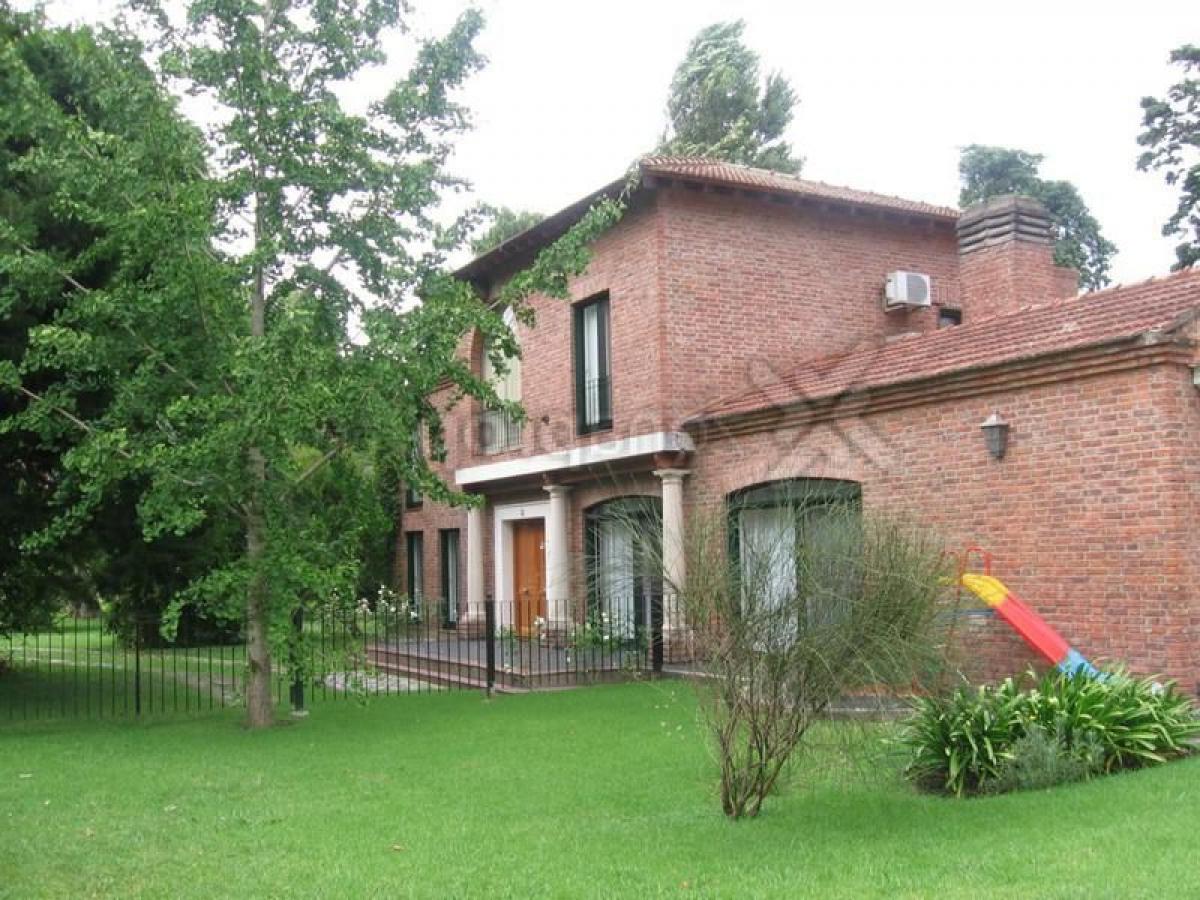  Land in Buenos Aires, Argentina No. 118076