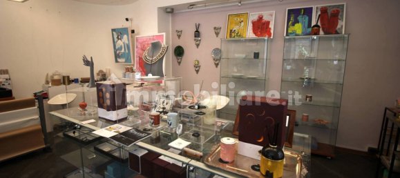 3 rooms Commercial property in Como, Italy No. 261926 20