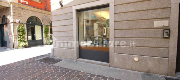 3 rooms Commercial property in Como, Italy No. 261926 24