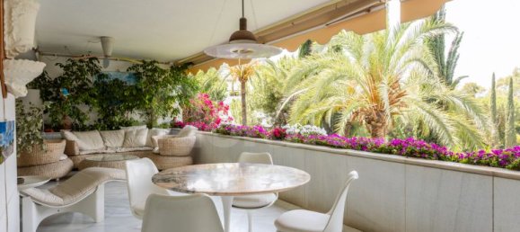 Apartamento de 3 dormitorios en Marbella, Spain No. 144935 3