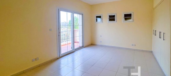 Moradia em banda T3 em The Springs, UAE N.º 30598 5