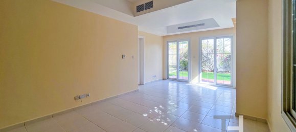 Moradia em banda T3 em The Springs, UAE N.º 30598 2