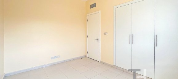 Moradia em banda T3 em The Springs, UAE N.º 30598 8