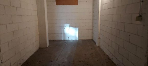 Garagem em Legnano, Italy 15 m² N.º 381415 2