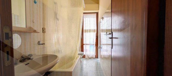 4 rooms Apartment in Vasto, Italy No. 34547 17