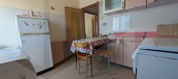 4 rooms Apartment in Vasto, Italy No. 34547 6