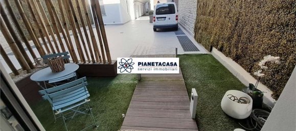 Casa de 2 habitaciónes en Bergamo, Italy No. 3403 3