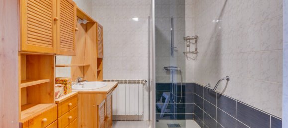 5 bedrooms House in Gironde, France No. 277824 8