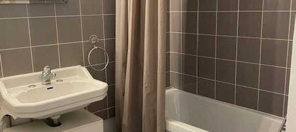 1 bedroom Apartment in Lyon, France No. 343350 2