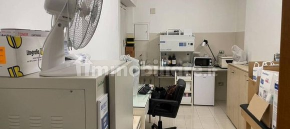 Oficina de 5 habitaciónes en Pescara, Italy No. 288968 16