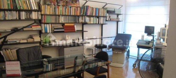 Oficina de 5 habitaciónes en Pescara, Italy No. 288968 8