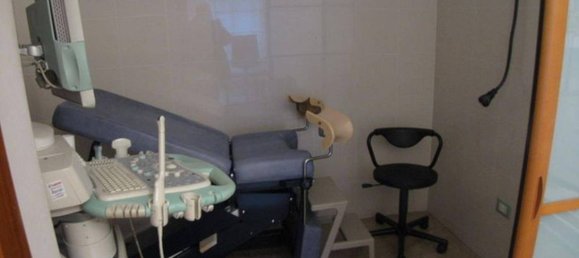 Oficina de 5 habitaciónes en Pescara, Italy No. 288968 15