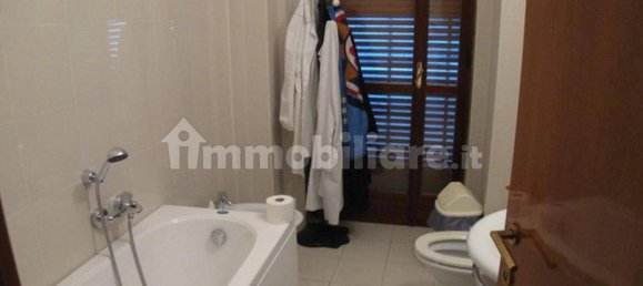 Oficina de 5 habitaciónes en Pescara, Italy No. 288968 20