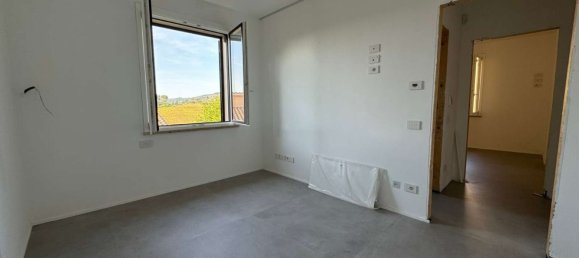 6 rooms Apartment in Poggibonsi, Italy No. 169868 3
