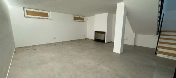 6 rooms Apartment in Poggibonsi, Italy No. 169868 12