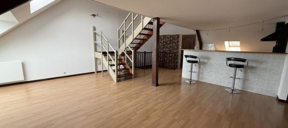 Apartamento de 3 dormitorios en La Chapelle-Saint-Mesmin, France No. 209465 3