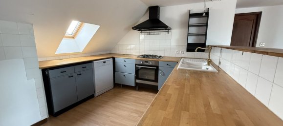 Apartamento de 3 dormitorios en La Chapelle-Saint-Mesmin, France No. 209465 4