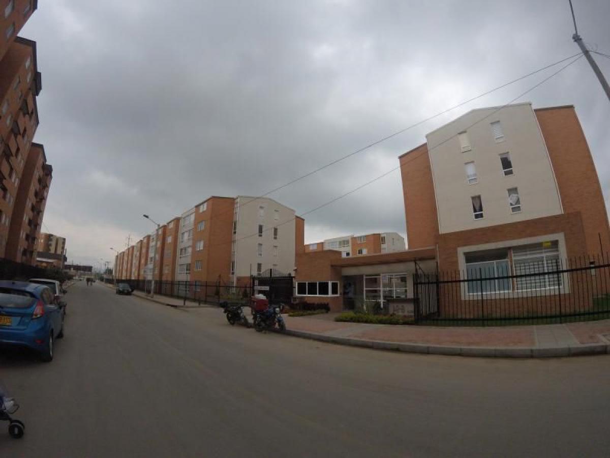 2 bedrooms House in Cundinamarca, Colombia No. 2043