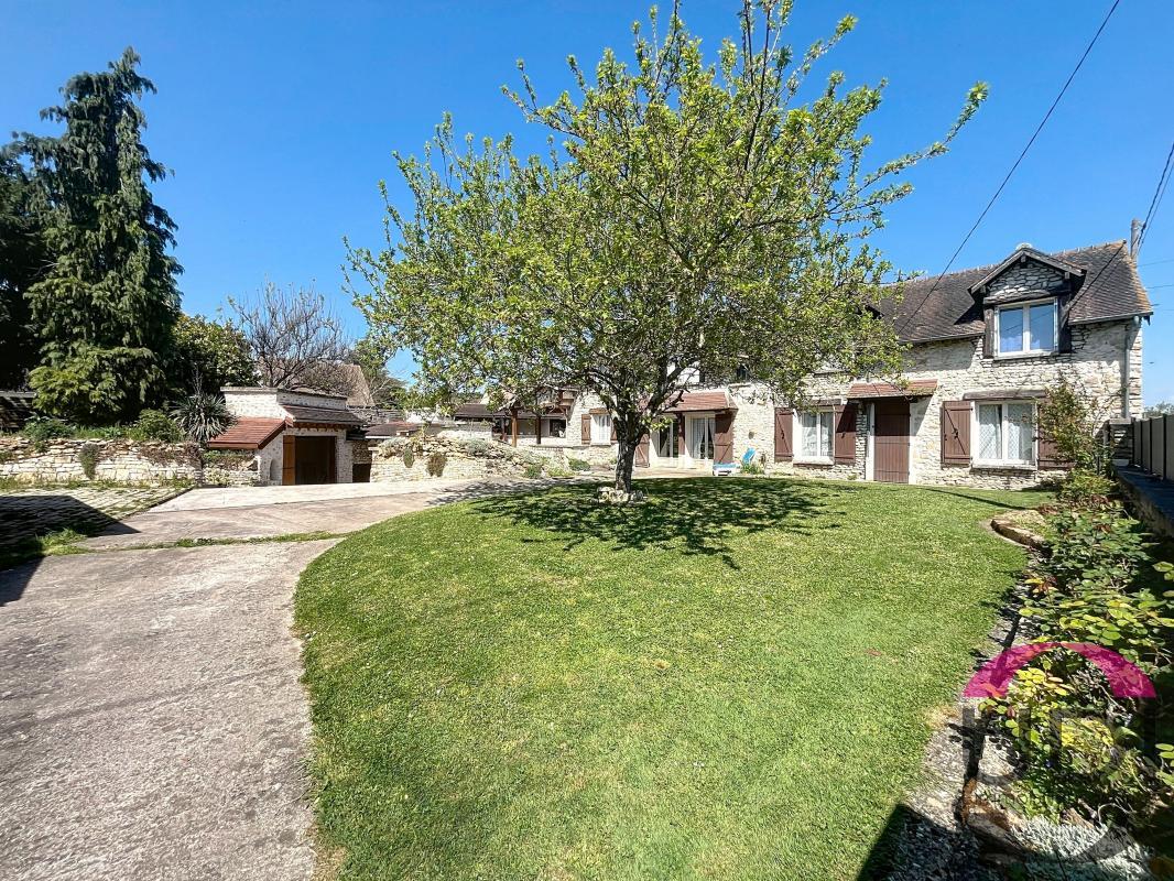 5 bedrooms House in La Ferte-Alais, France No. 166411